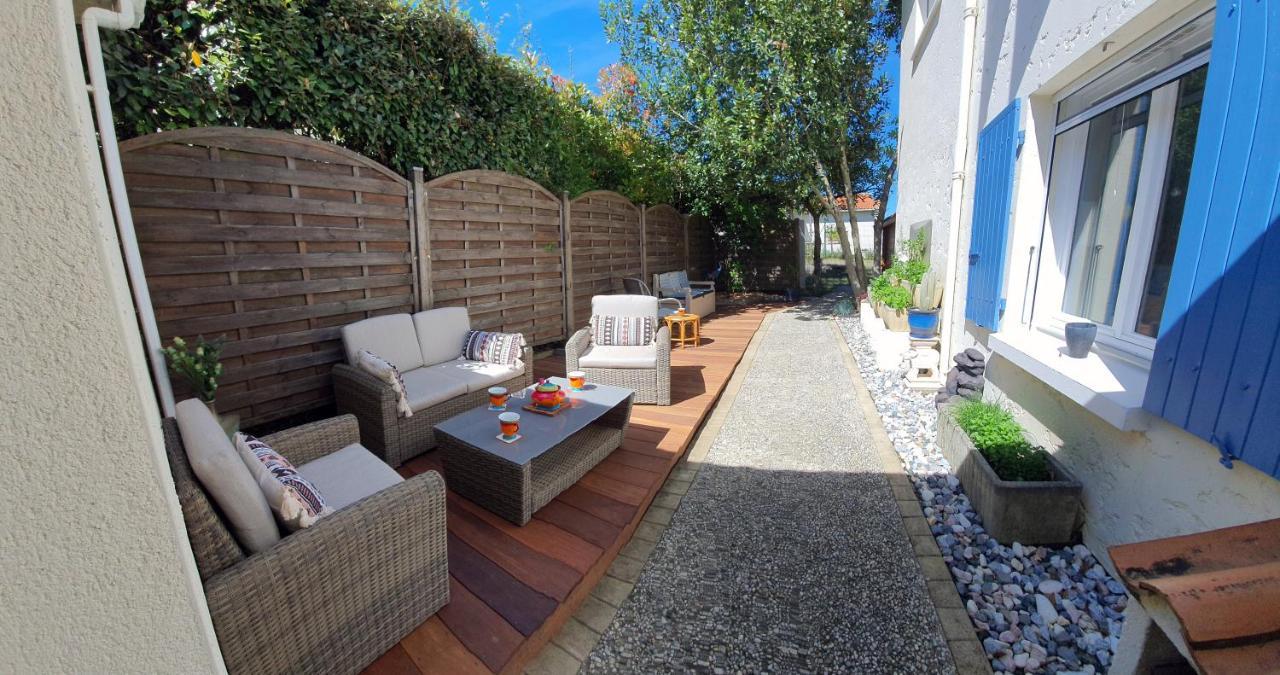 Le Petit Manoir Vaux-sur-Mer Exterior foto